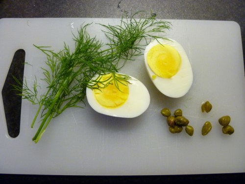P1030375 Dill, Boiled Egg & Capers