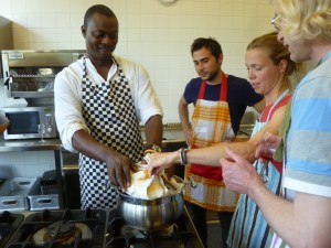 Making a pot a steamer