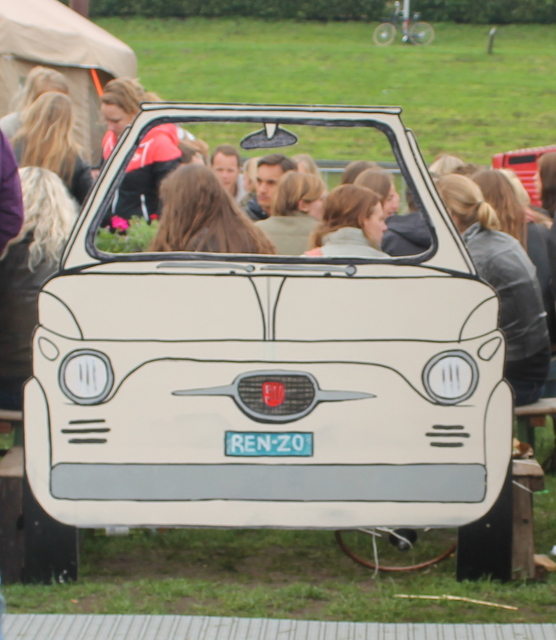 Seating at Rollende Keukens